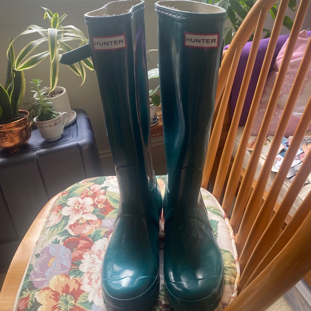 Green Hunter Rainboots in size 7